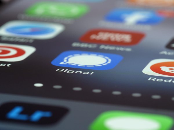 Quels sont les avantages de l'utilisation de l'apprentissage profond dans la détection de logiciels malveillants ?